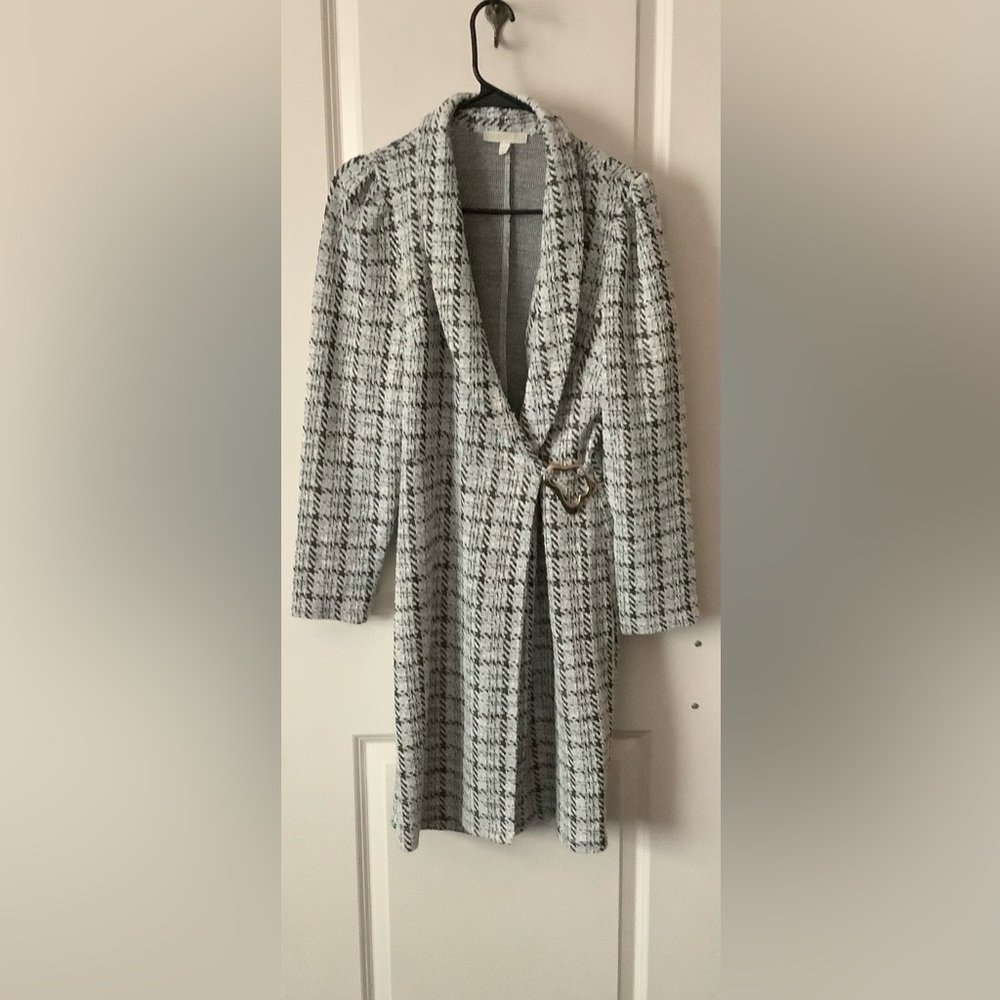 Chic Black and White Women's Blazer